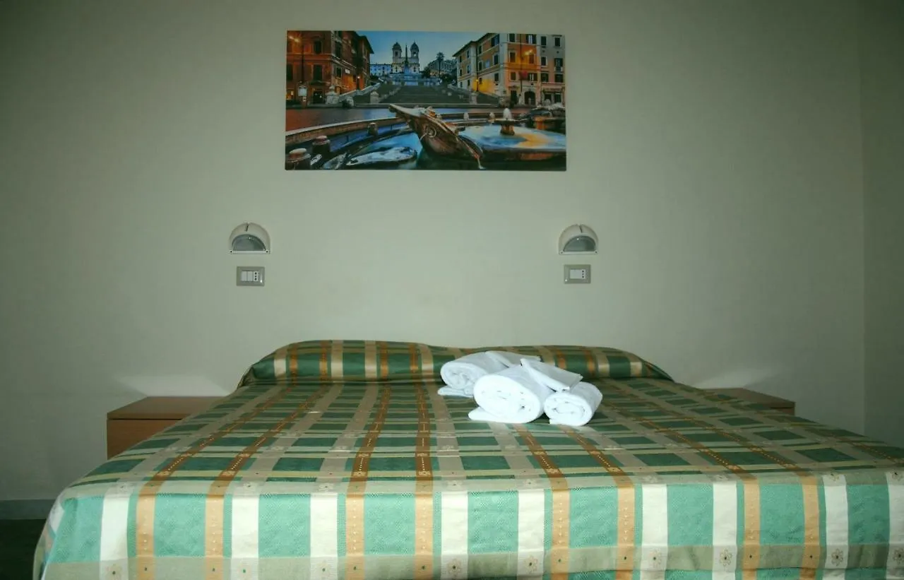 Hotel Madre Chiara Domus Rzym 3*,